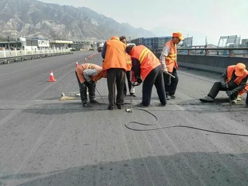 耿马道路桥梁病害治理